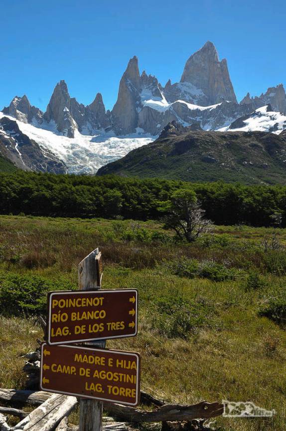 Encruzilhada importante na trilha da Laguna de Los Tres, no parque Los Glaciares, região de El Chaltén, no sul da patagonia argentina